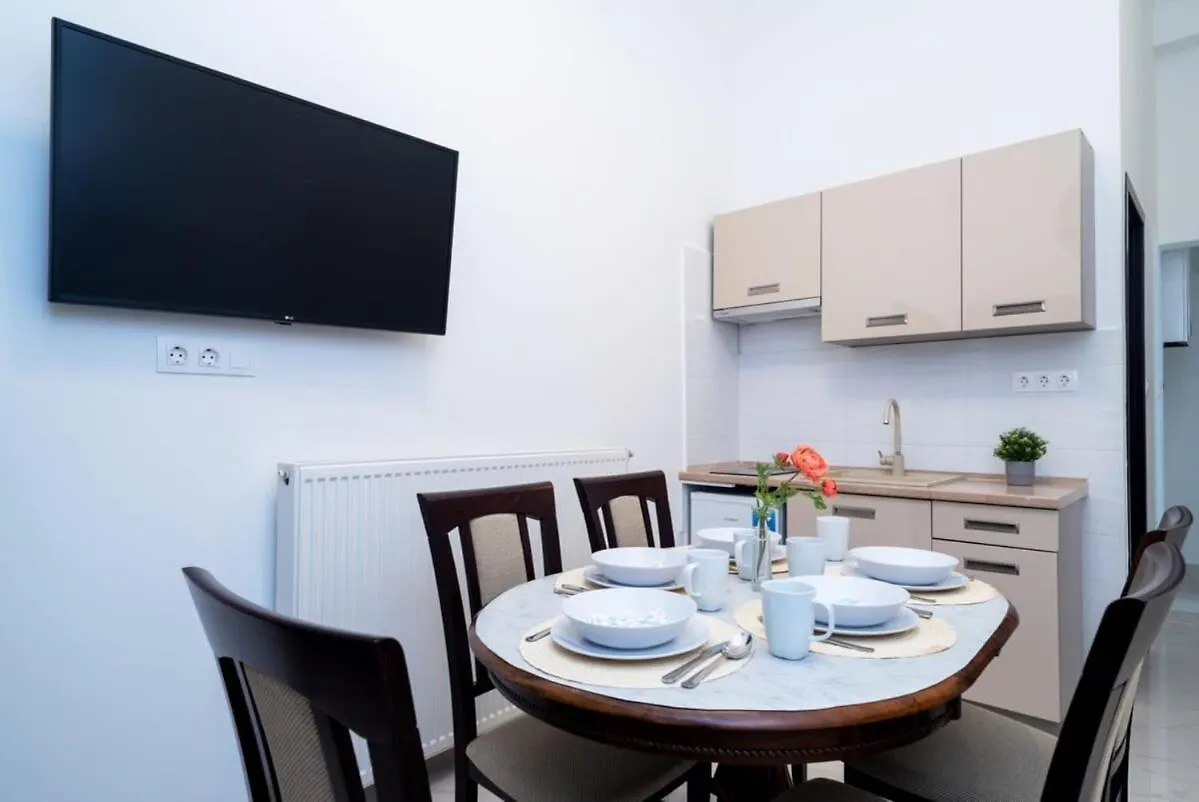 Central Apartment In Front Of The Synagogue Budapest 0*,